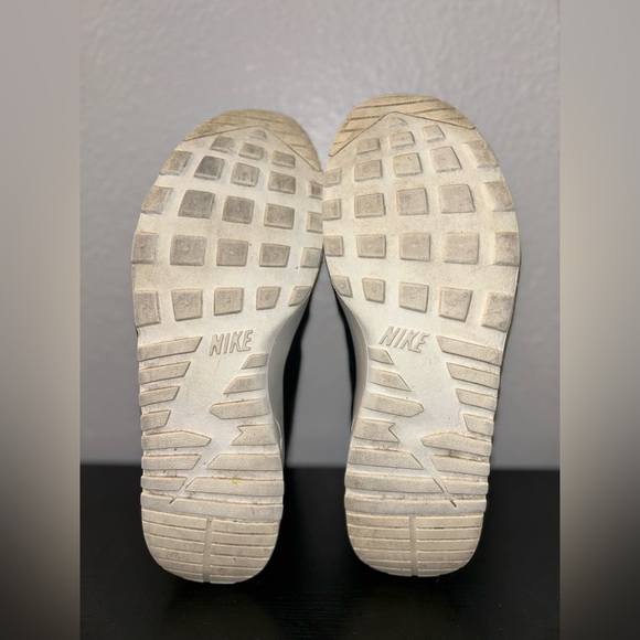 Nike W Air Max Thea Mid Black Sail Leather Casual Boot 859550-001 women sz 10 - Picture 9 of 9